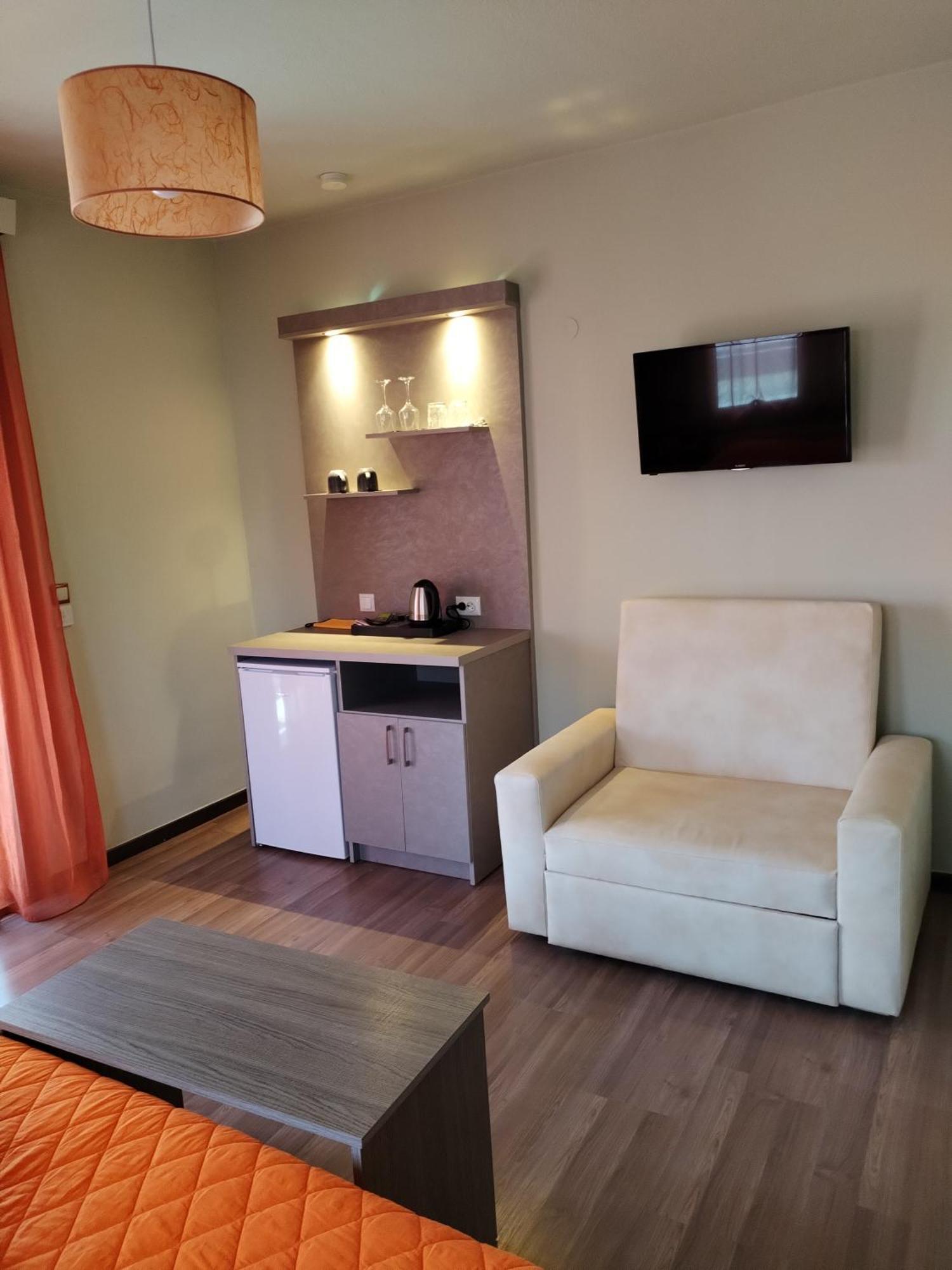 Garden Aparthotel Лименария Екстериор снимка