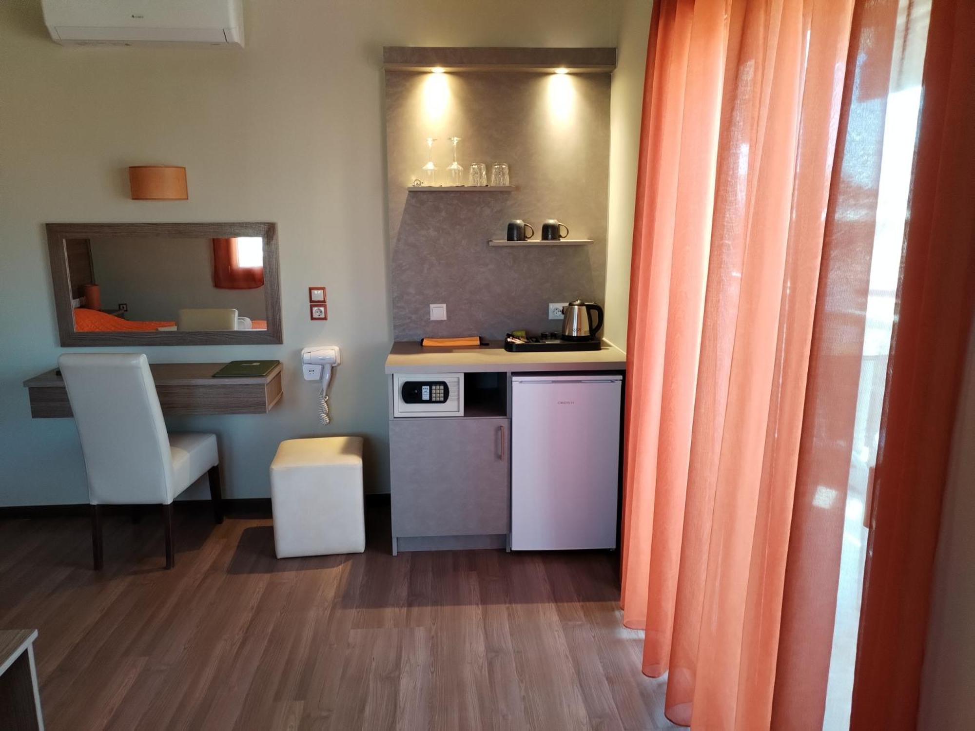 Garden Aparthotel Лименария Екстериор снимка
